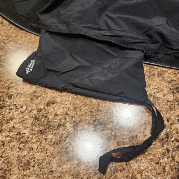 FP MOVEMENT "Piper" Reflective Quilted Packable Vest - Black - XS - Picture 12 of 13